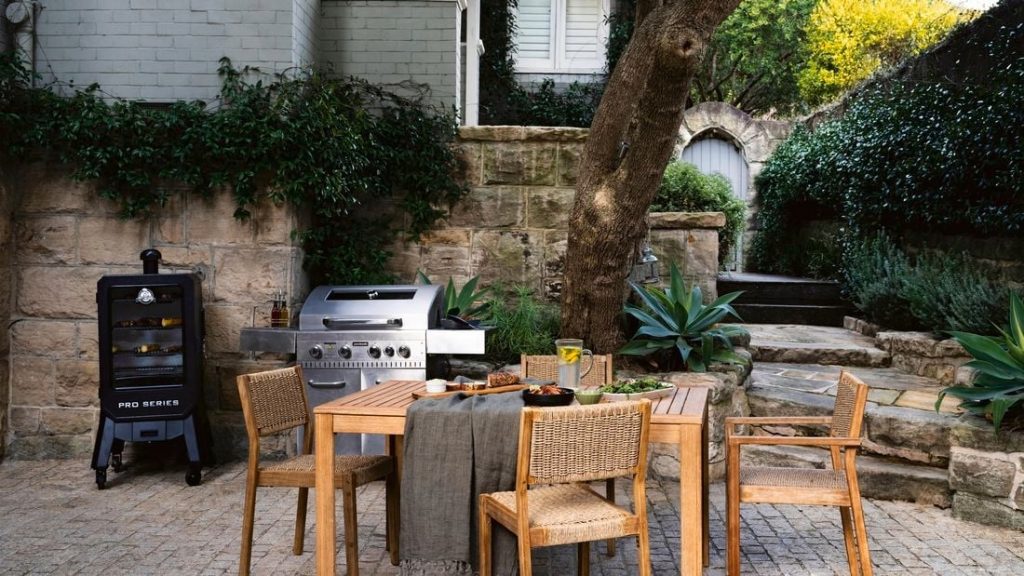 outdoor furntiure